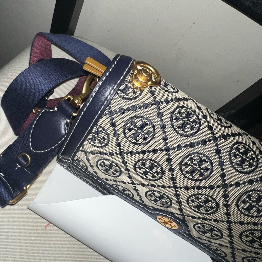 Tory Burch purse